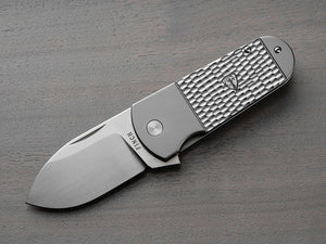 Finch Buffalo Tooth Jigged Titanium 154cm Folding Knife bt800