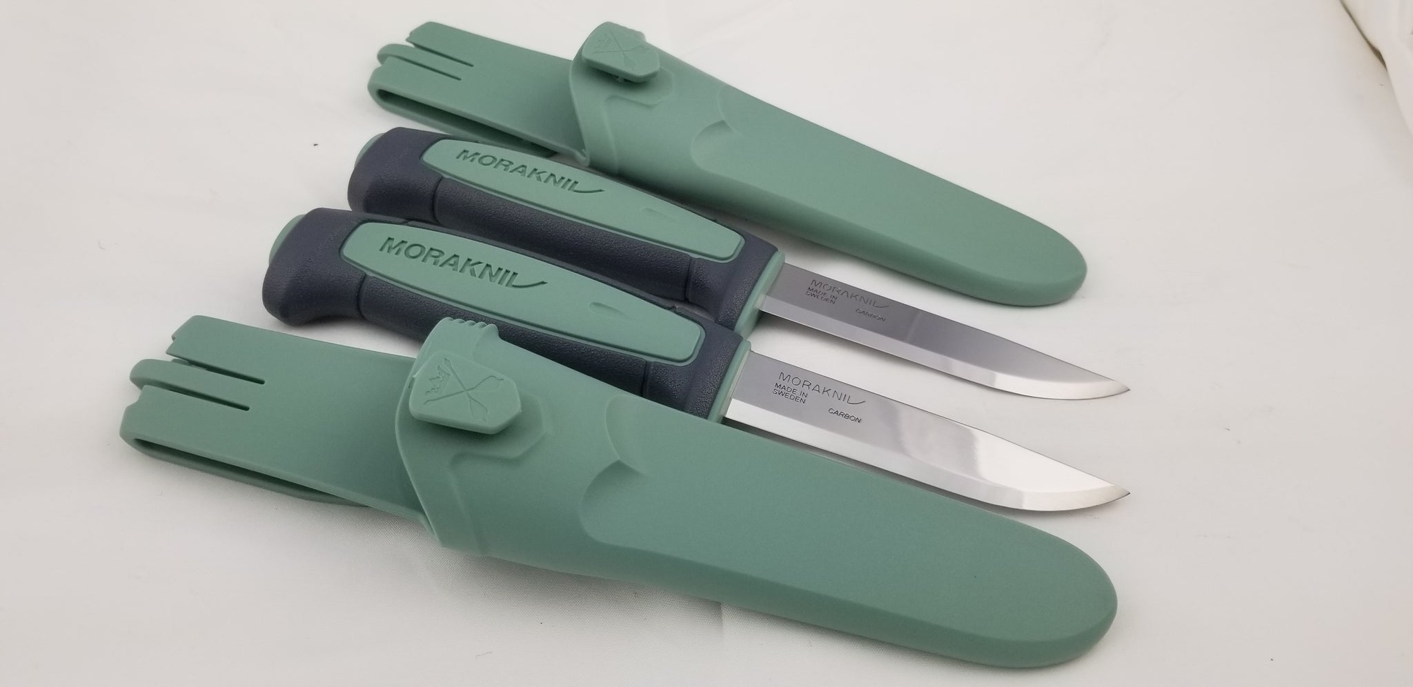 2 Pack Lot - Morakniv Basic 511 Knife & Sheath - 2 Green Mora Knives &  Sheaths